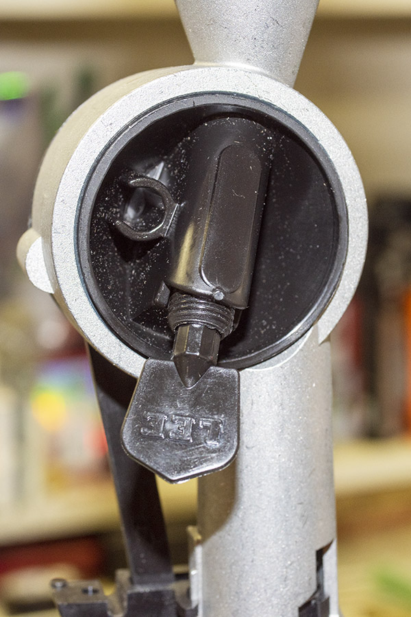 thumbnail image 2 of Lee Precision Deluxe Auto-Drum Powder Measure - Adjustable Powder Dispenser For Reloading 2 of 12